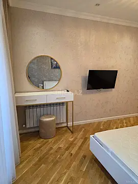 Kirayə verilir 2 otaqlı mənzil 100 m²