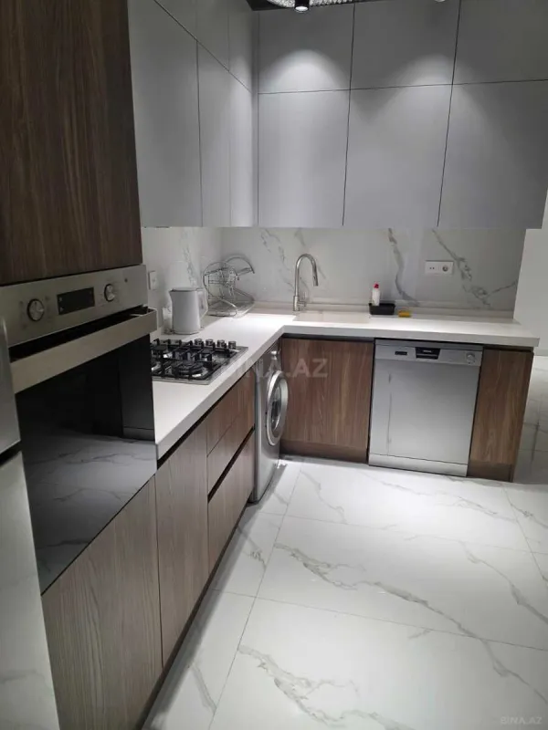 Kirayə verilir 2 otaqlı mənzil 100 m²