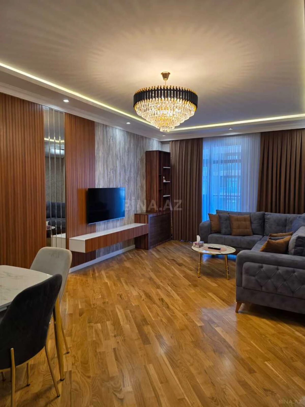 Kirayə verilir 2 otaqlı mənzil 100 m²