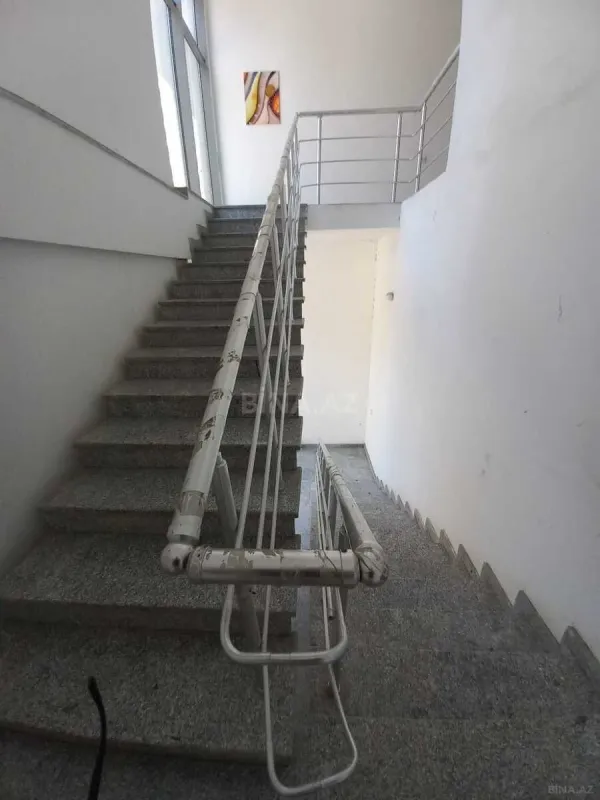 Satılır obyekt 250 m²