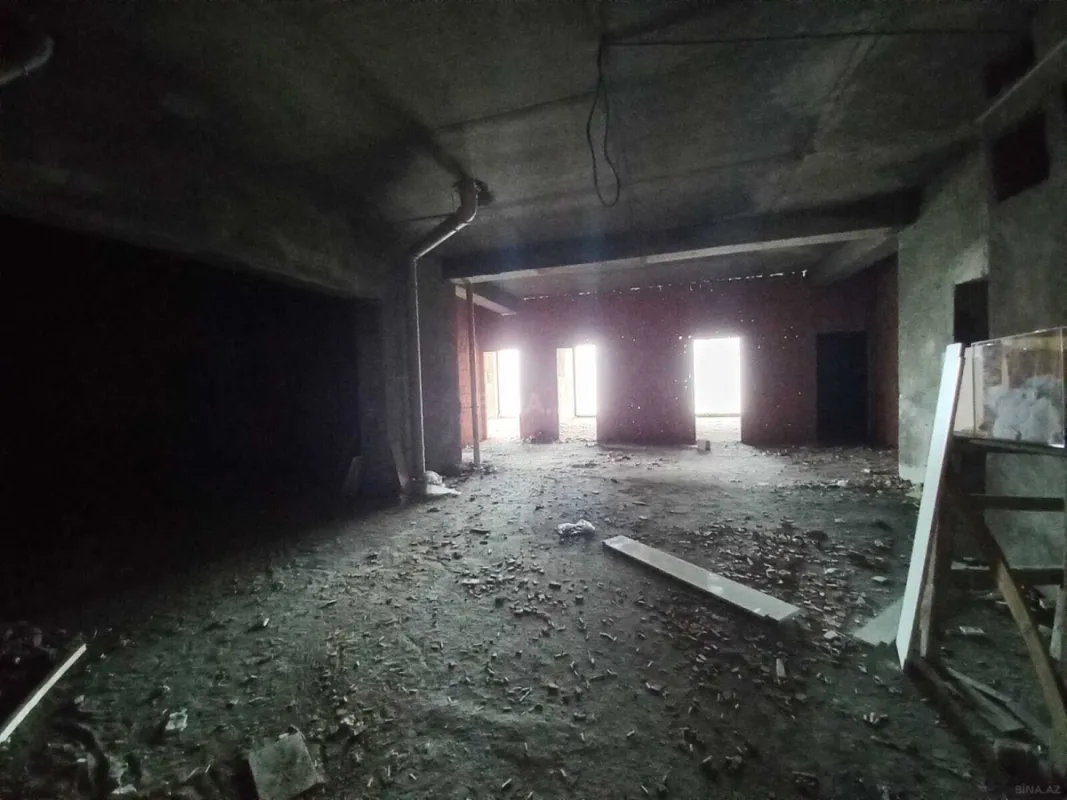 Satılır obyekt 250 m²