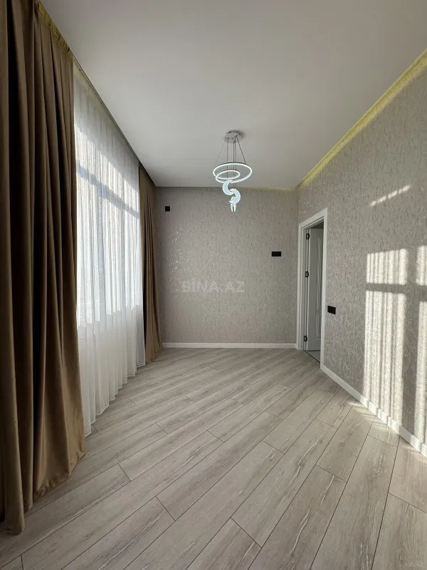 Satılır 3 otaqlı mənzil 74 m²