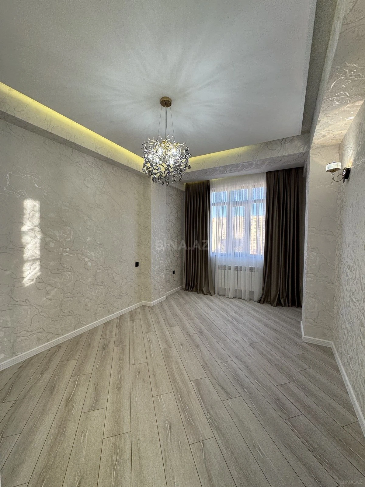 Satılır 3 otaqlı mənzil 74 m²