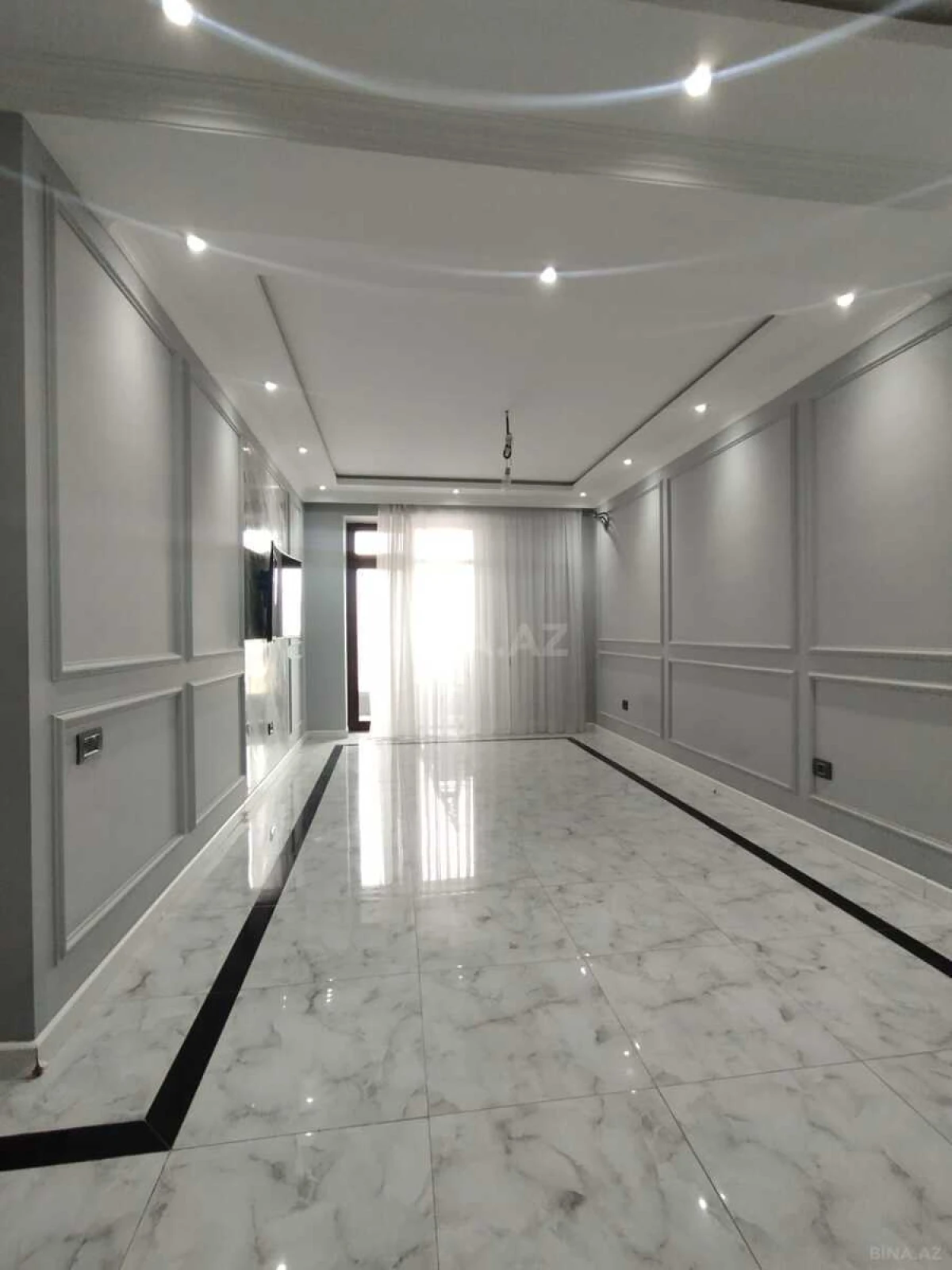 Satılır 3 otaqlı mənzil 148 m²