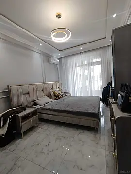 Satılır 3 otaqlı mənzil 148 m²