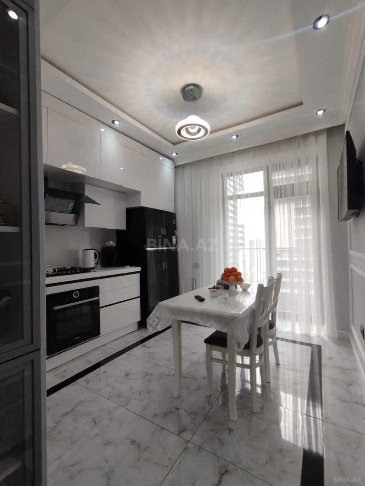 Satılır 3 otaqlı mənzil 148 m²