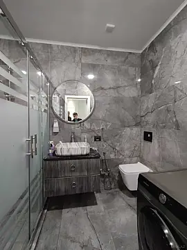 Satılır 3 otaqlı mənzil 148 m²