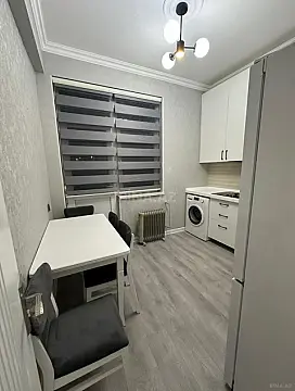 Kirayə verilir 2 otaqlı mənzil 72 m²
