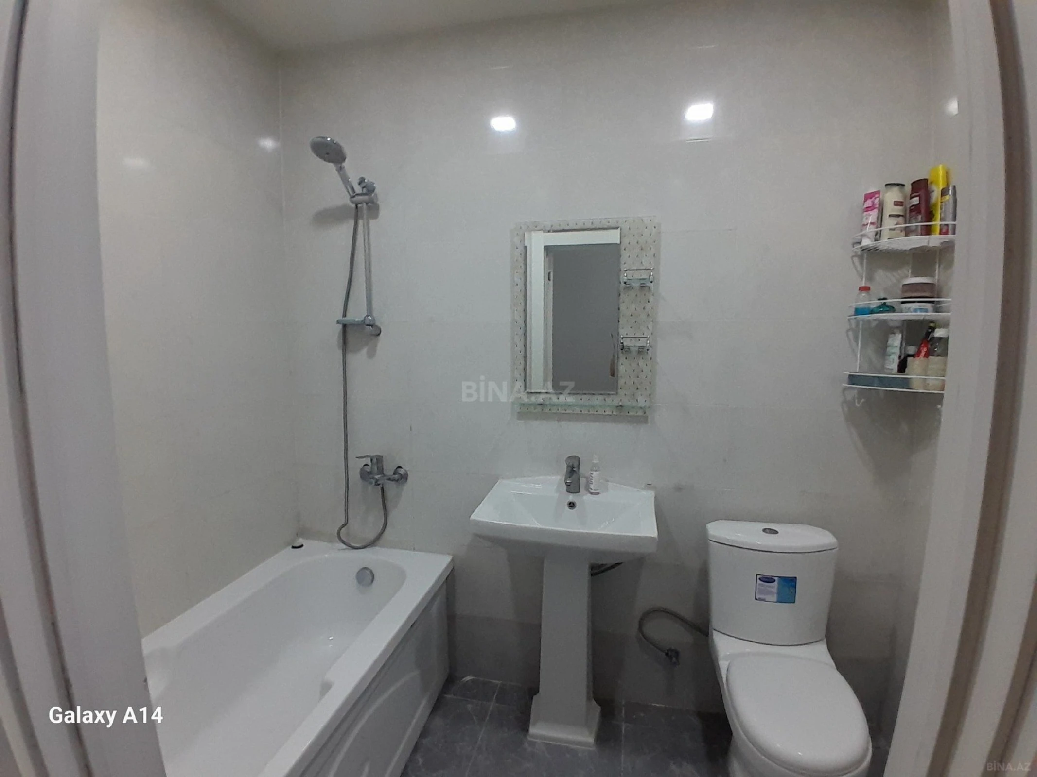 Kirayə verilir 3 otaqlı mənzil 80 m²