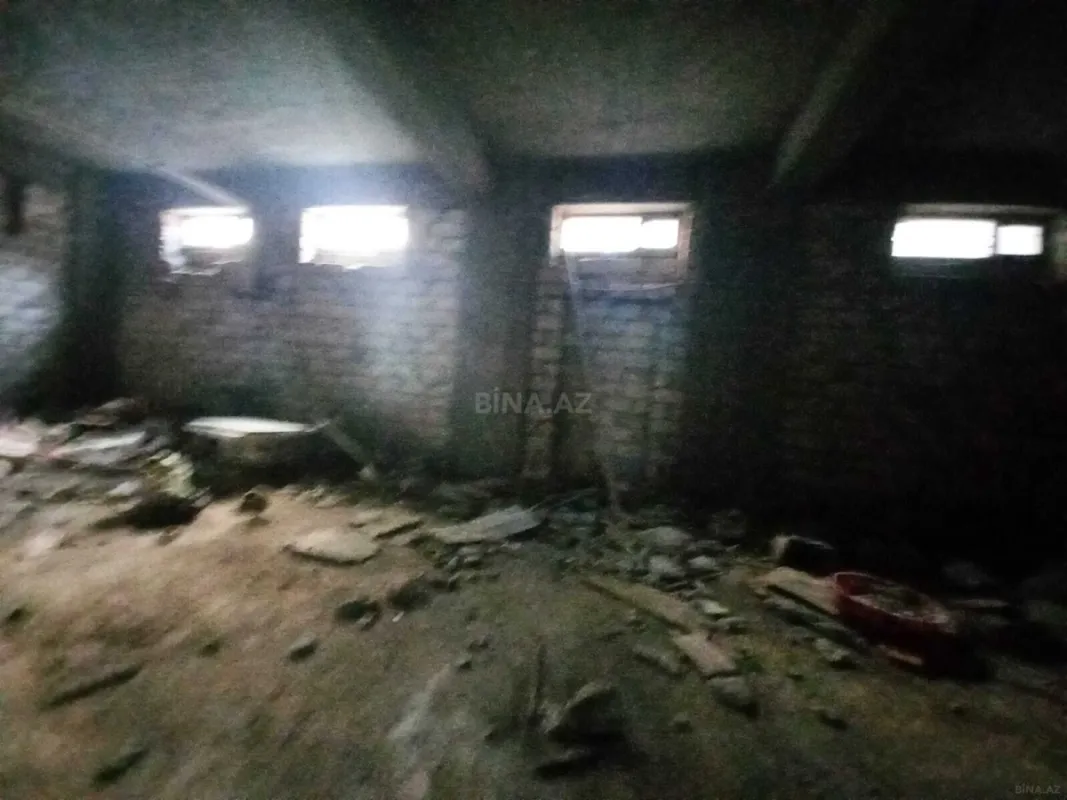 Satılır obyekt 400 m²