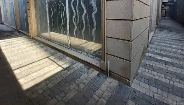 Satılır obyekt 400 m²