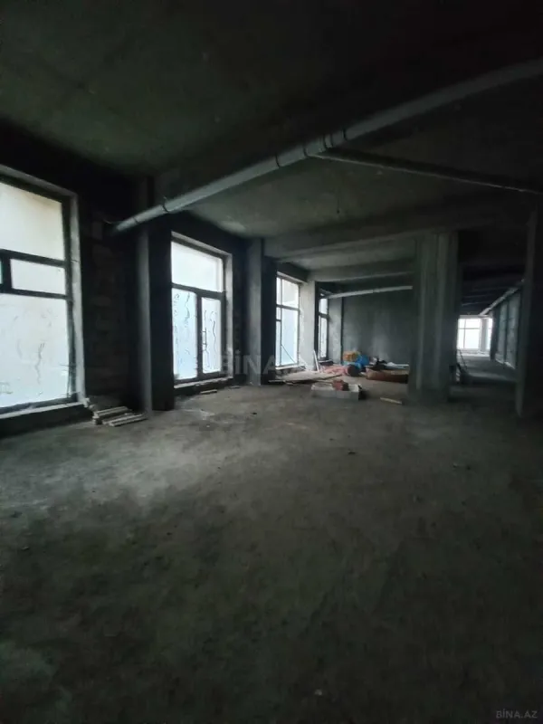 Satılır obyekt 400 m²