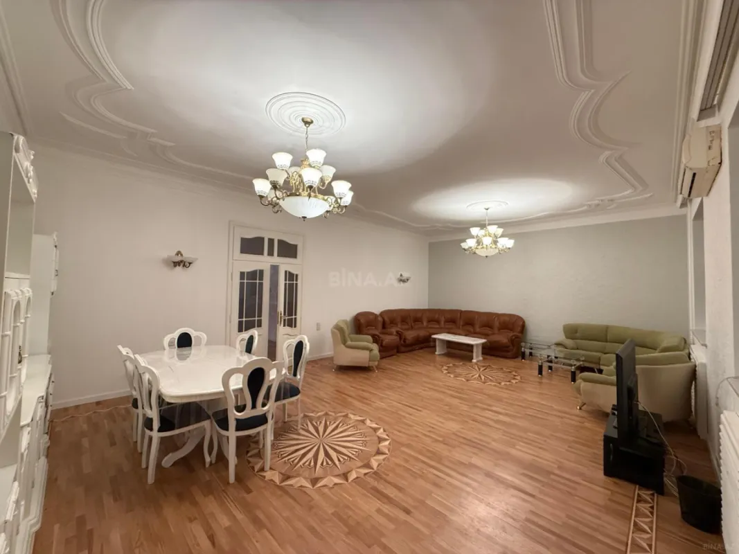 Kirayə verilir 8 otaqlı ofis 800 m²