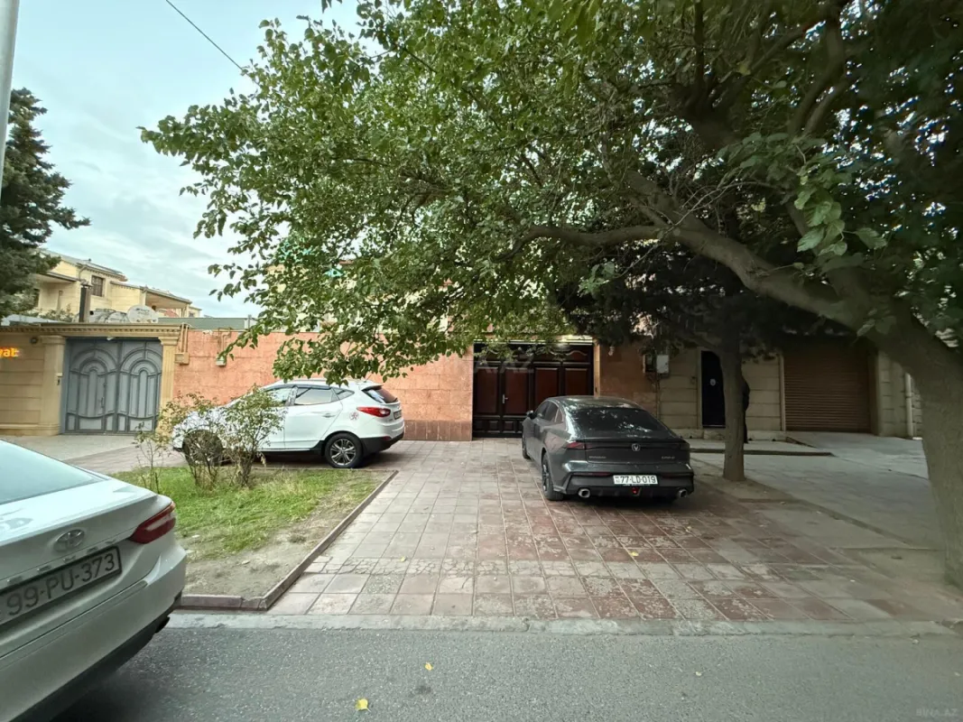 Kirayə verilir 8 otaqlı ofis 800 m²