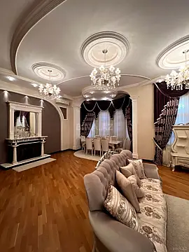 Satılır 10 otaqlı həyət evi 803 m² — Bakı, Qaraçuxur 10 otaq 803.00 m²