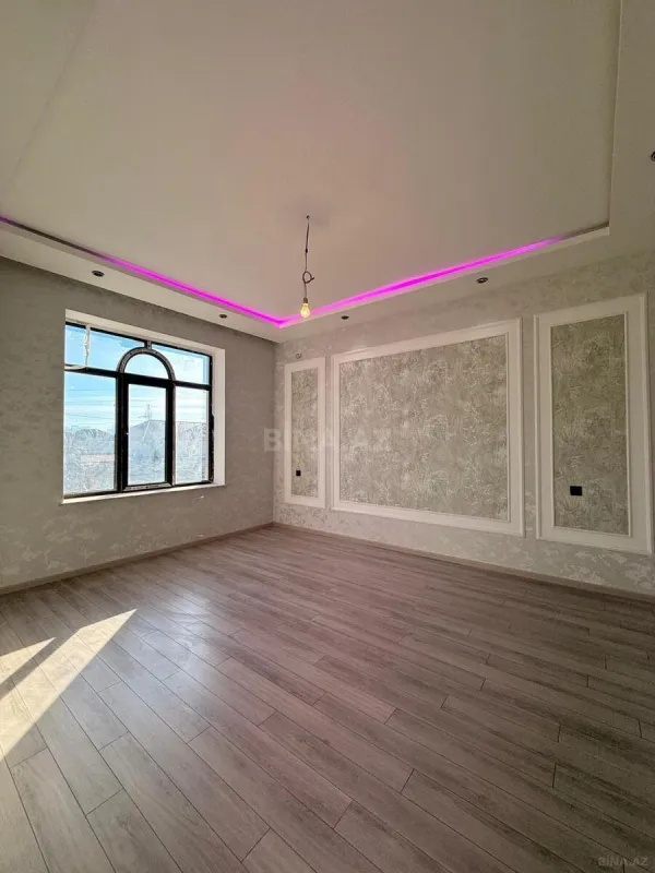 Satılır 6 otaqlı həyət evi 300 m²