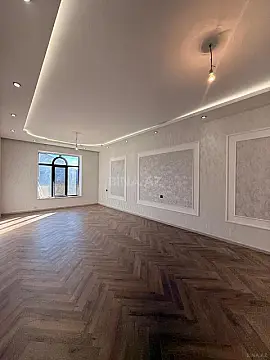 Satılır 6 otaqlı həyət evi 300 m²