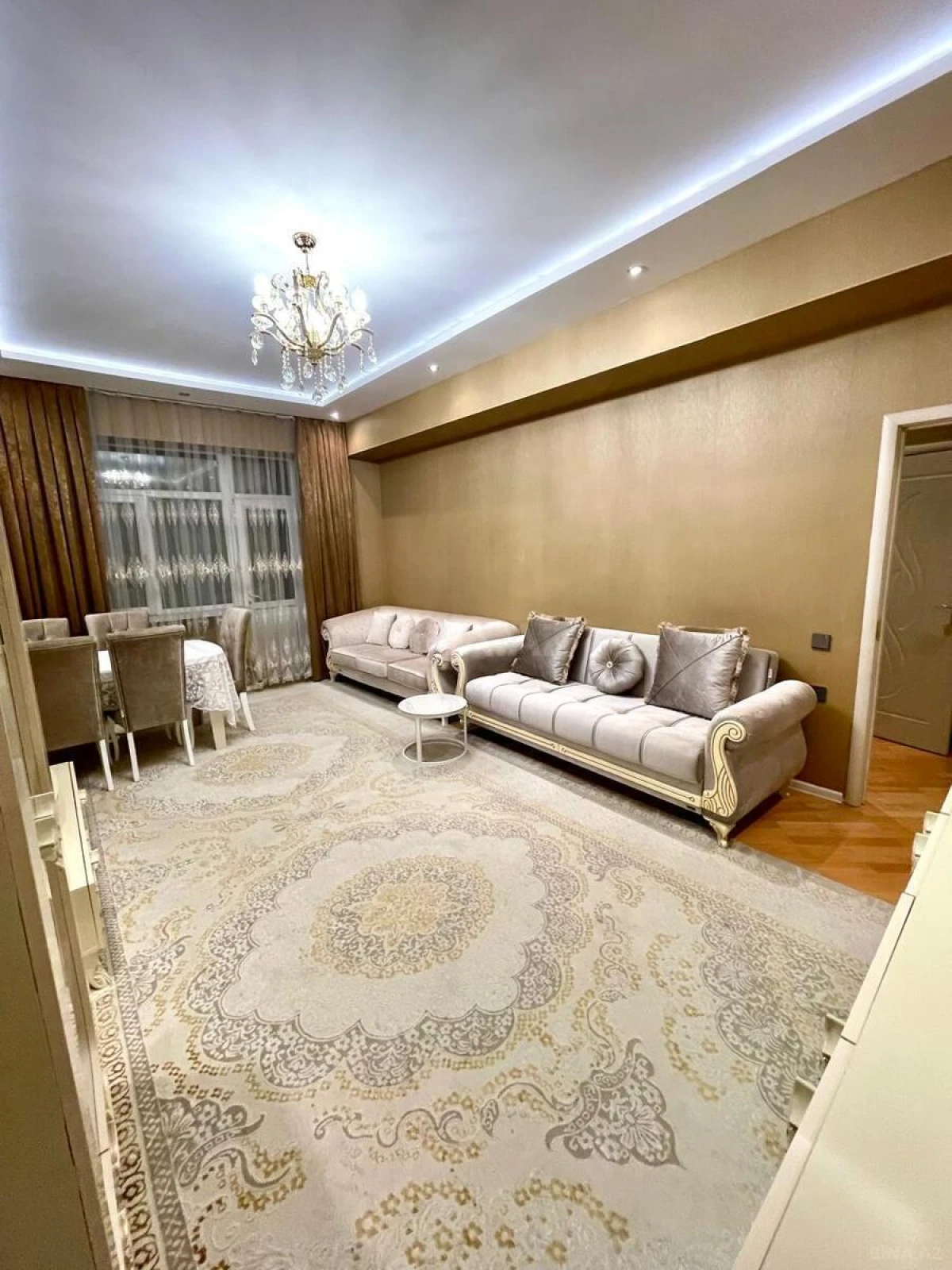 Kirayə verilir 3 otaqlı mənzil 120 m²