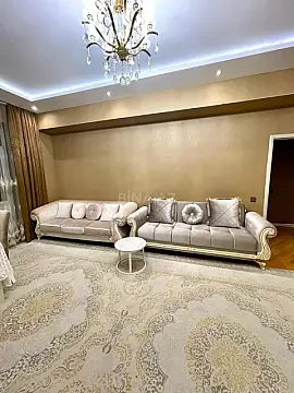 Kirayə verilir 3 otaqlı mənzil 120 m²