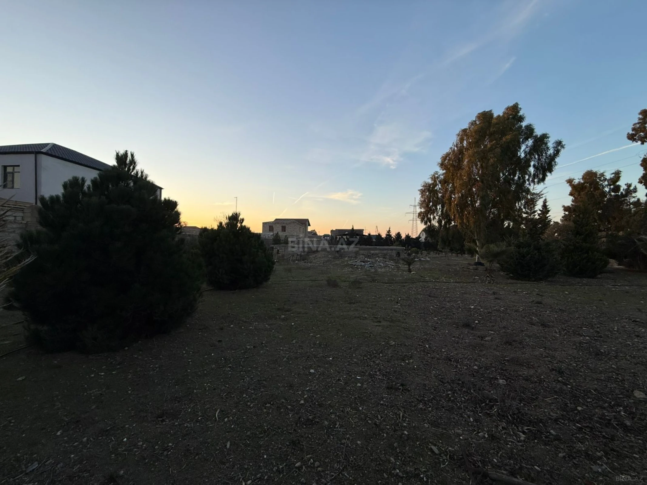 Satılır torpaq sahəsi 12 m²