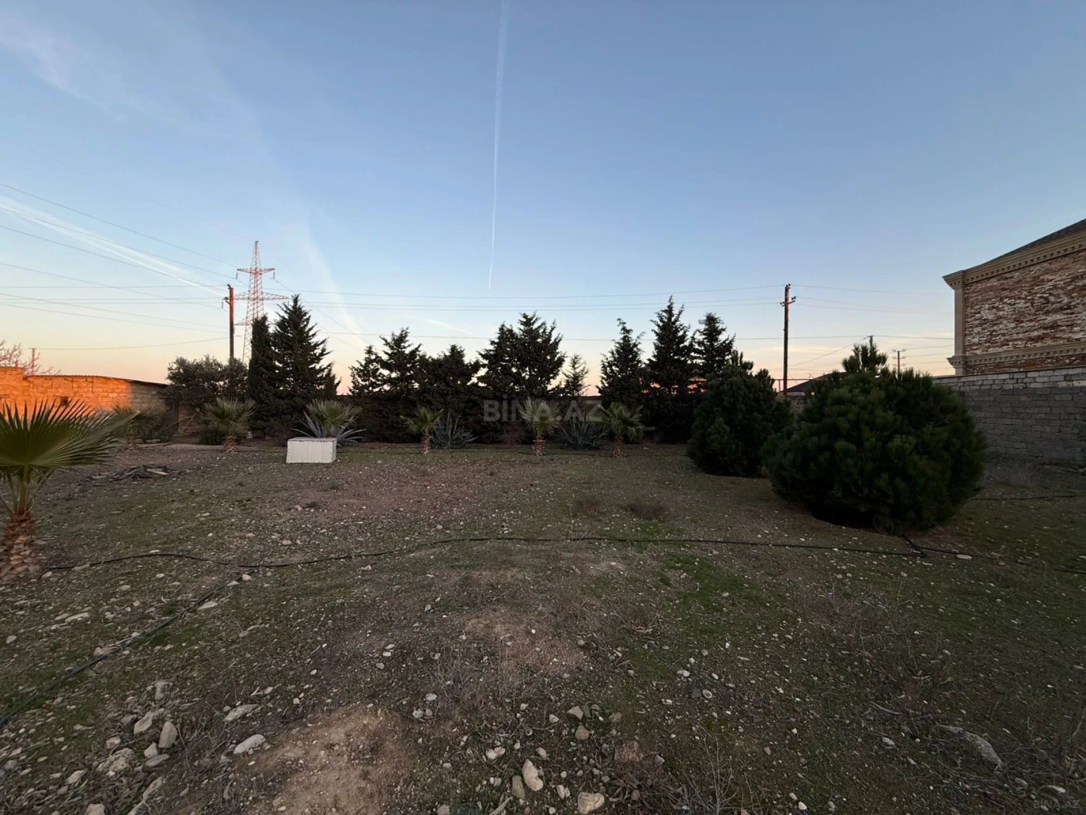 Satılır torpaq sahəsi 12 m²