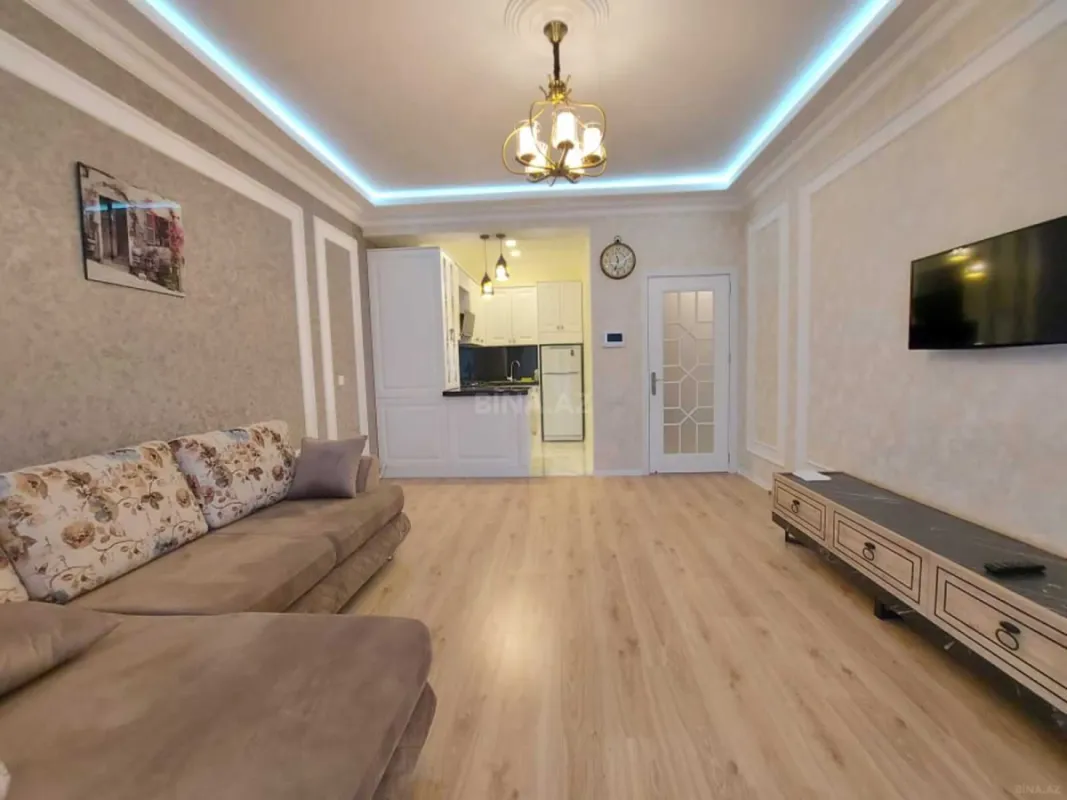 Kirayə verilir 2 otaqlı mənzil 64 m²