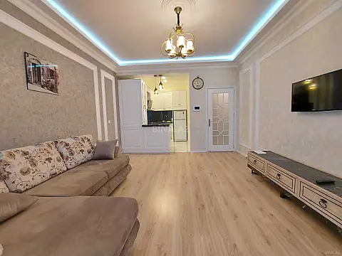 Kirayə verilir 2 otaqlı mənzil 64 m²