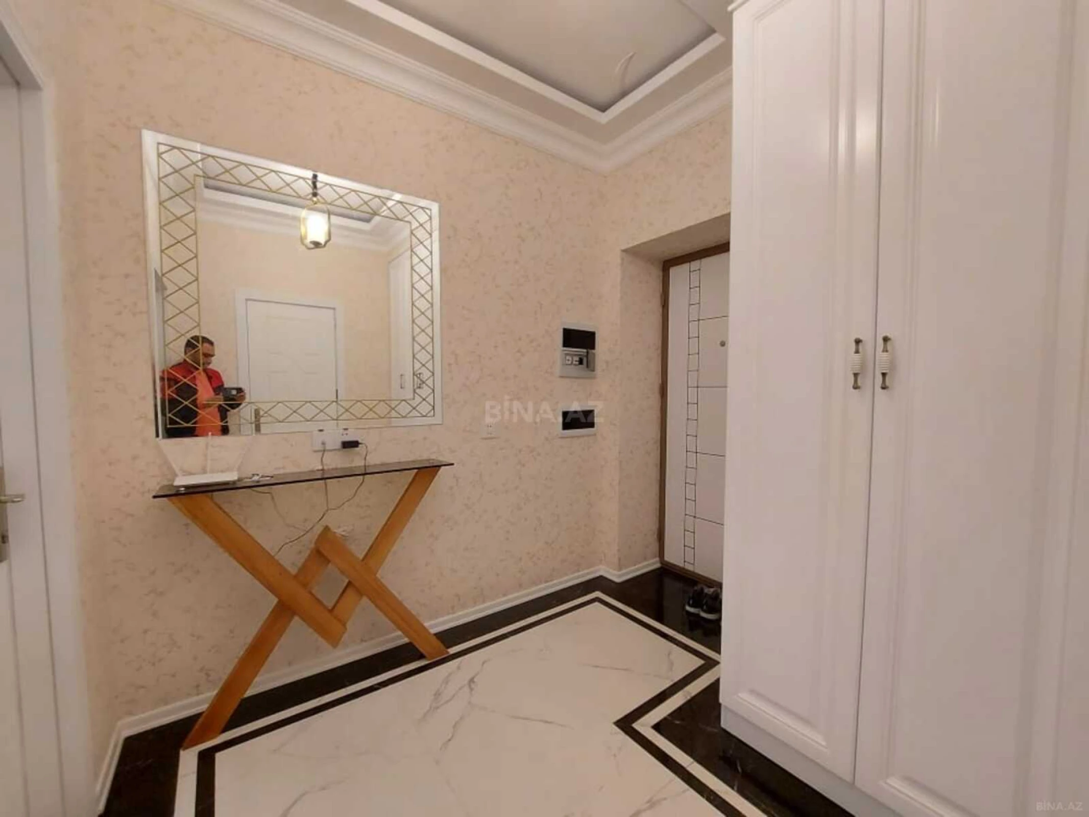 Kirayə verilir 2 otaqlı mənzil 64 m²