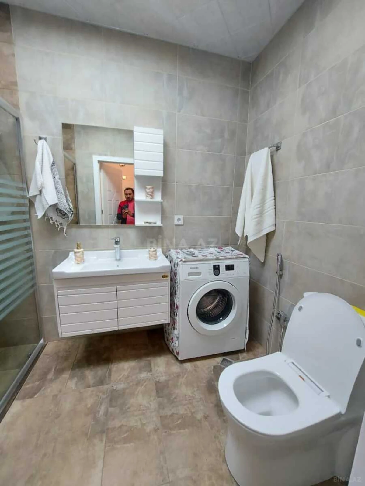 Kirayə verilir 2 otaqlı mənzil 64 m²