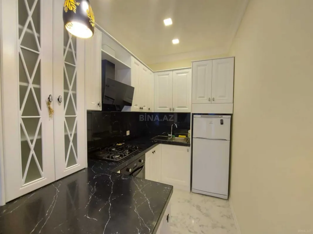 Kirayə verilir 2 otaqlı mənzil 64 m²