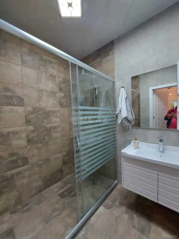 Kirayə verilir 2 otaqlı mənzil 64 m²