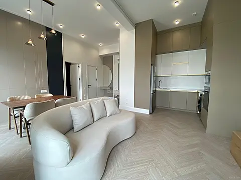 Kirayə verilir 2 otaqlı mənzil 65 m²