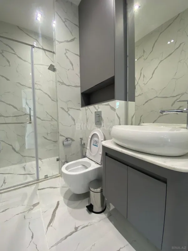 Kirayə verilir 2 otaqlı mənzil 65 m²