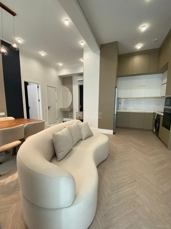 Kirayə verilir 2 otaqlı mənzil 65 m²