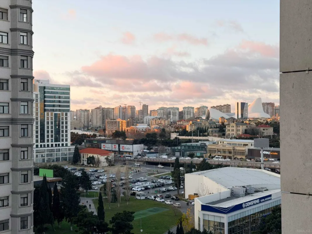 Kirayə verilir 2 otaqlı mənzil 75 m²