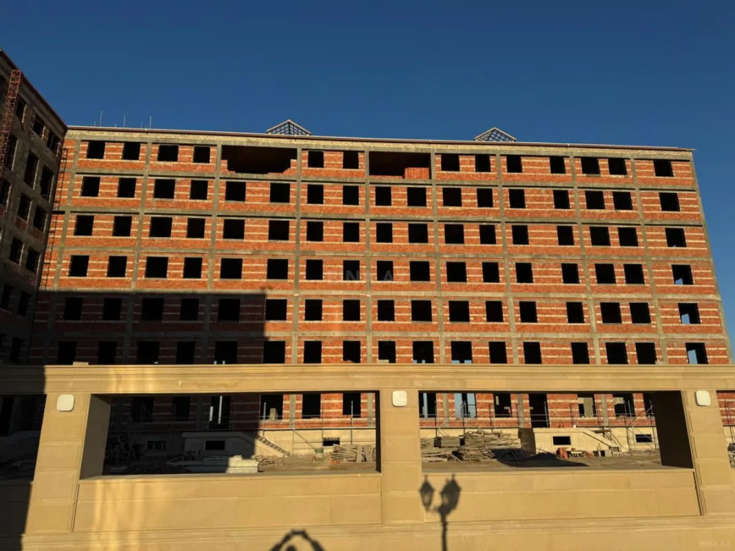 Satılır 3 otaqlı mənzil 113 m²