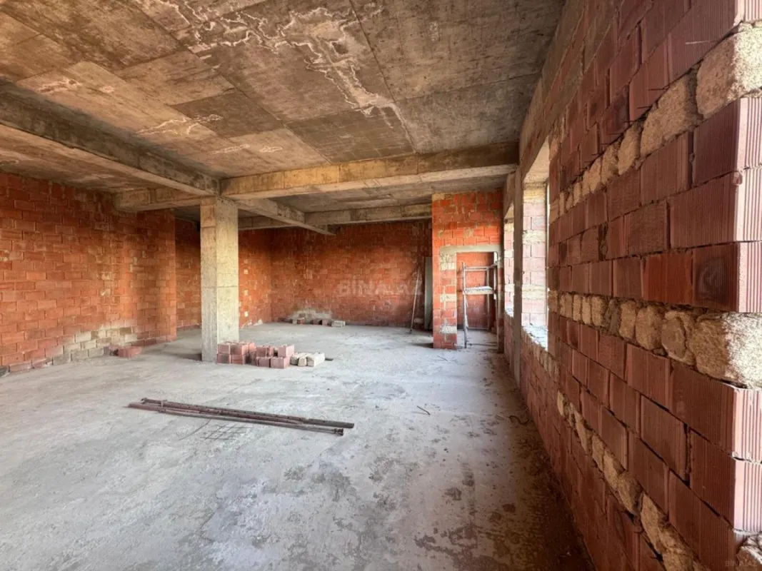 Satılır 3 otaqlı mənzil 113 m²