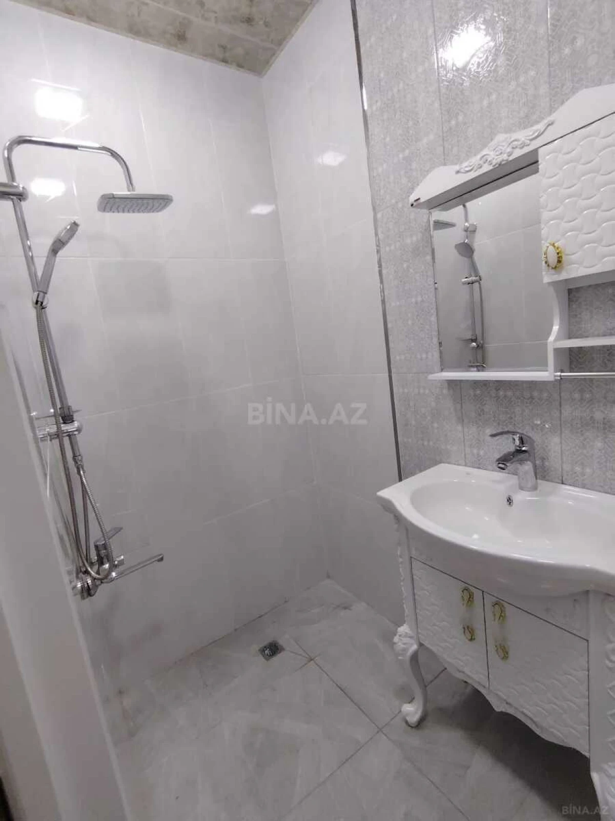 Kirayə verilir 2 otaqlı mənzil 40 m²