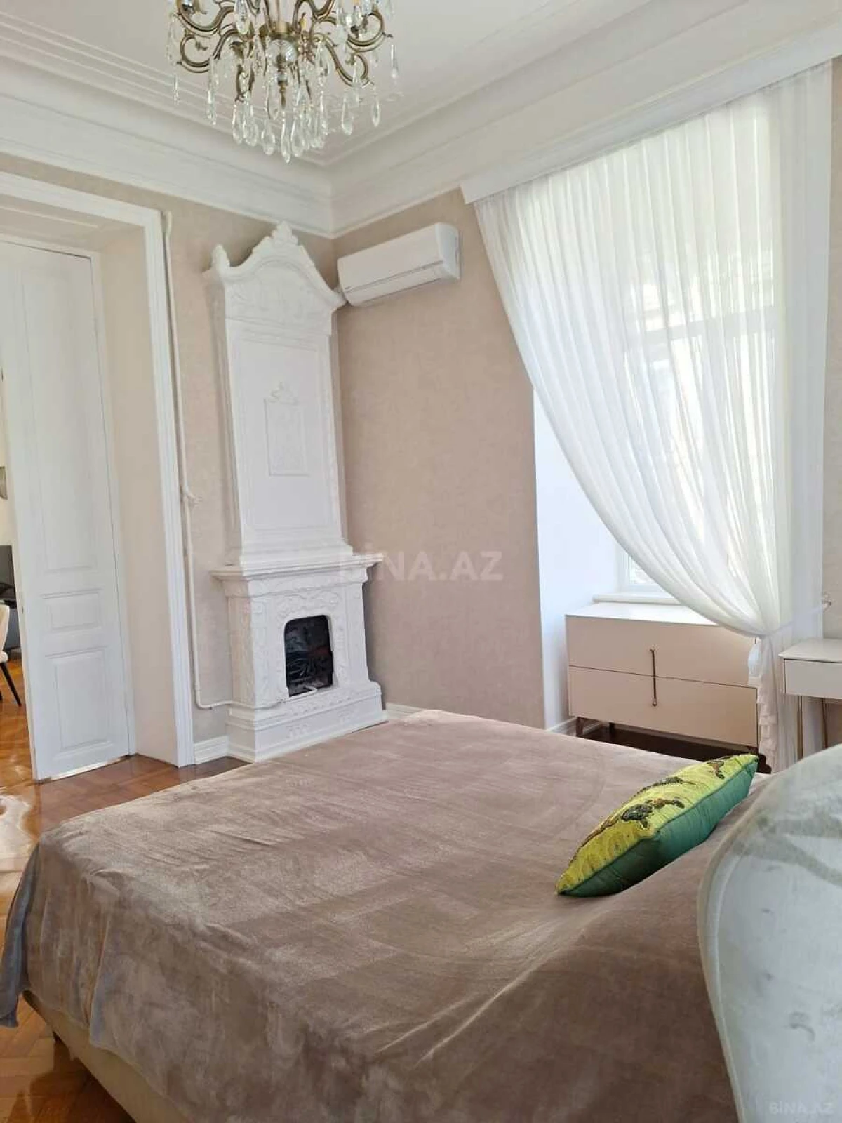 Kirayə verilir 2 otaqlı mənzil 75 m²