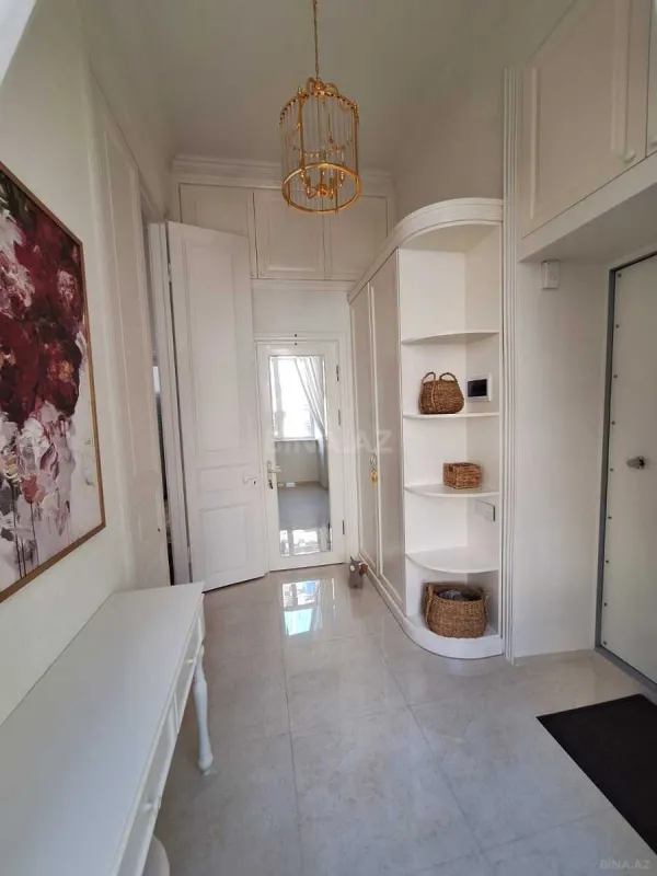 Kirayə verilir 2 otaqlı mənzil 75 m²