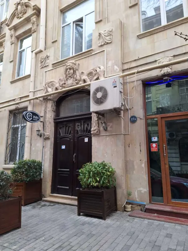 Kirayə verilir 2 otaqlı mənzil 75 m²