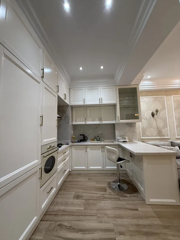 Kirayə verilir 2 otaqlı mənzil 60 m²