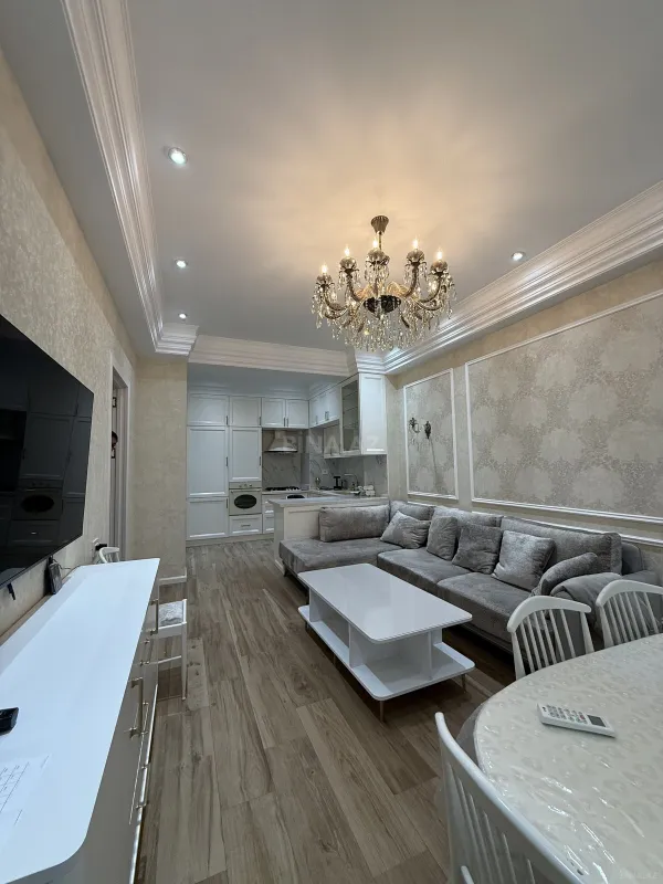 Kirayə verilir 2 otaqlı mənzil 60 m²