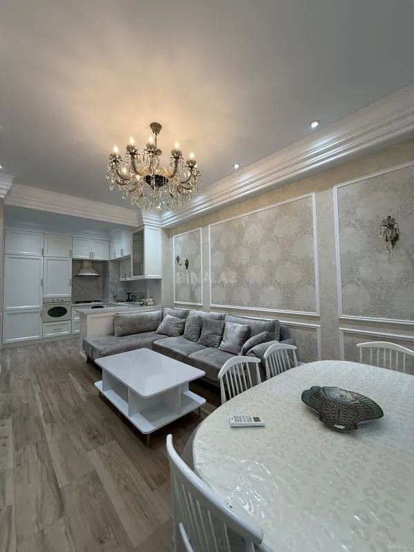 Kirayə verilir 2 otaqlı mənzil 60 m²