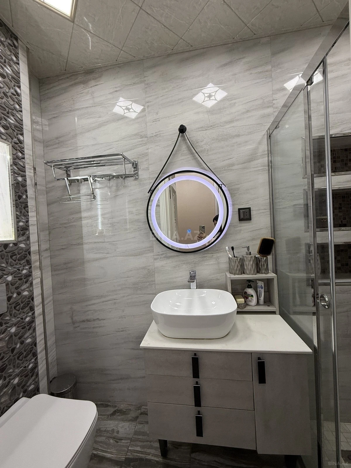 Satılır 2 otaqlı mənzil 72 m²