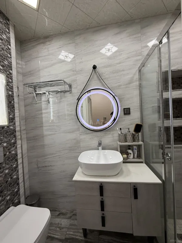 Satılır 2 otaqlı mənzil 72 m²
