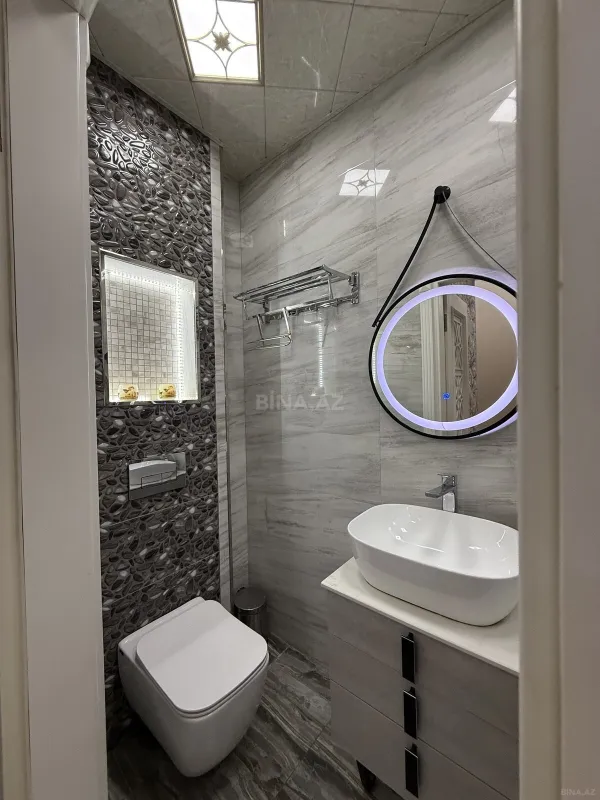 Satılır 2 otaqlı mənzil 72 m²