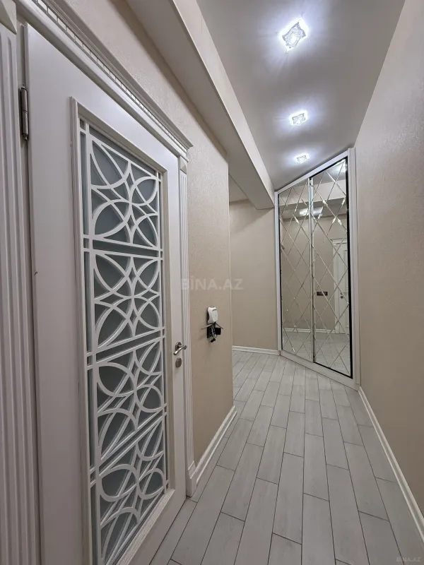 Satılır 2 otaqlı mənzil 72 m²