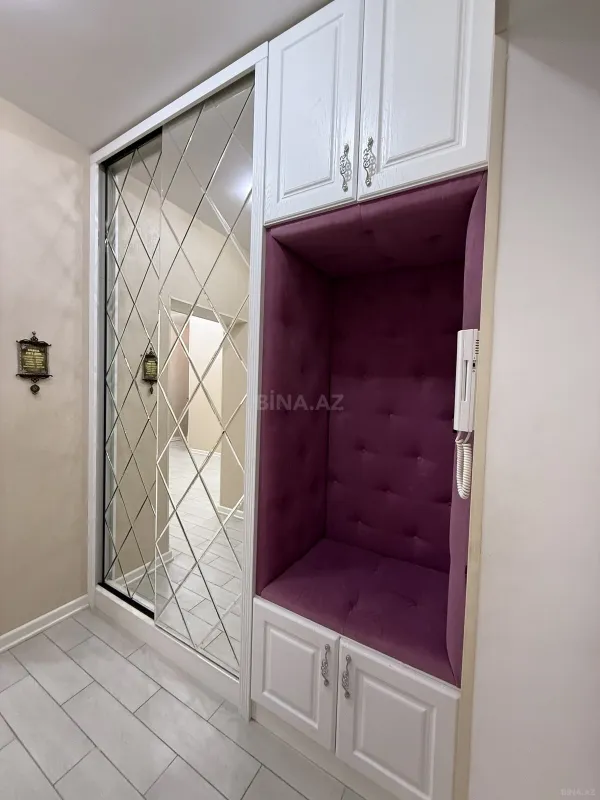 Satılır 2 otaqlı mənzil 72 m²