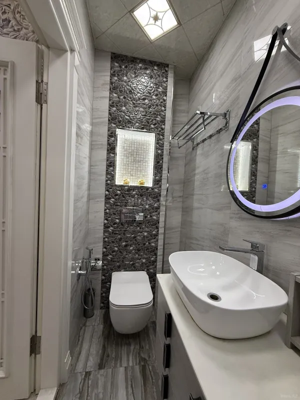 Satılır 2 otaqlı mənzil 72 m²